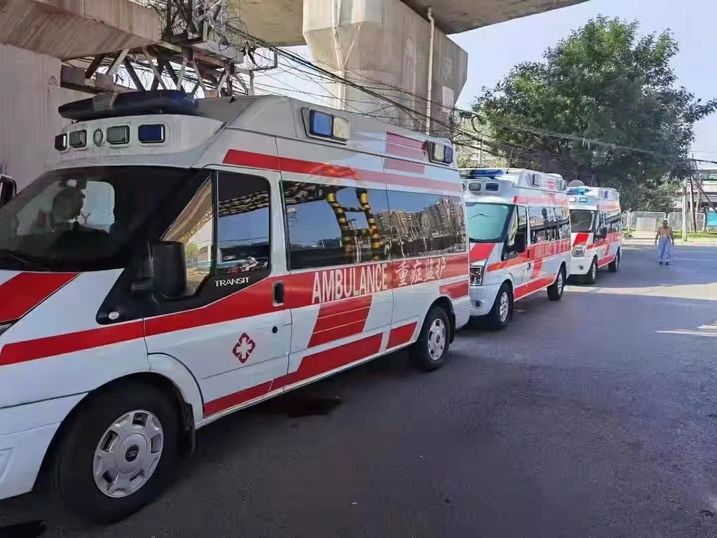 祁连县救护车出租